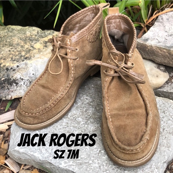 Jack Rogers Men\'s Suede Chukka Boots in Light Taupe Russell Chukka Boot – Jack Erwin main image 4